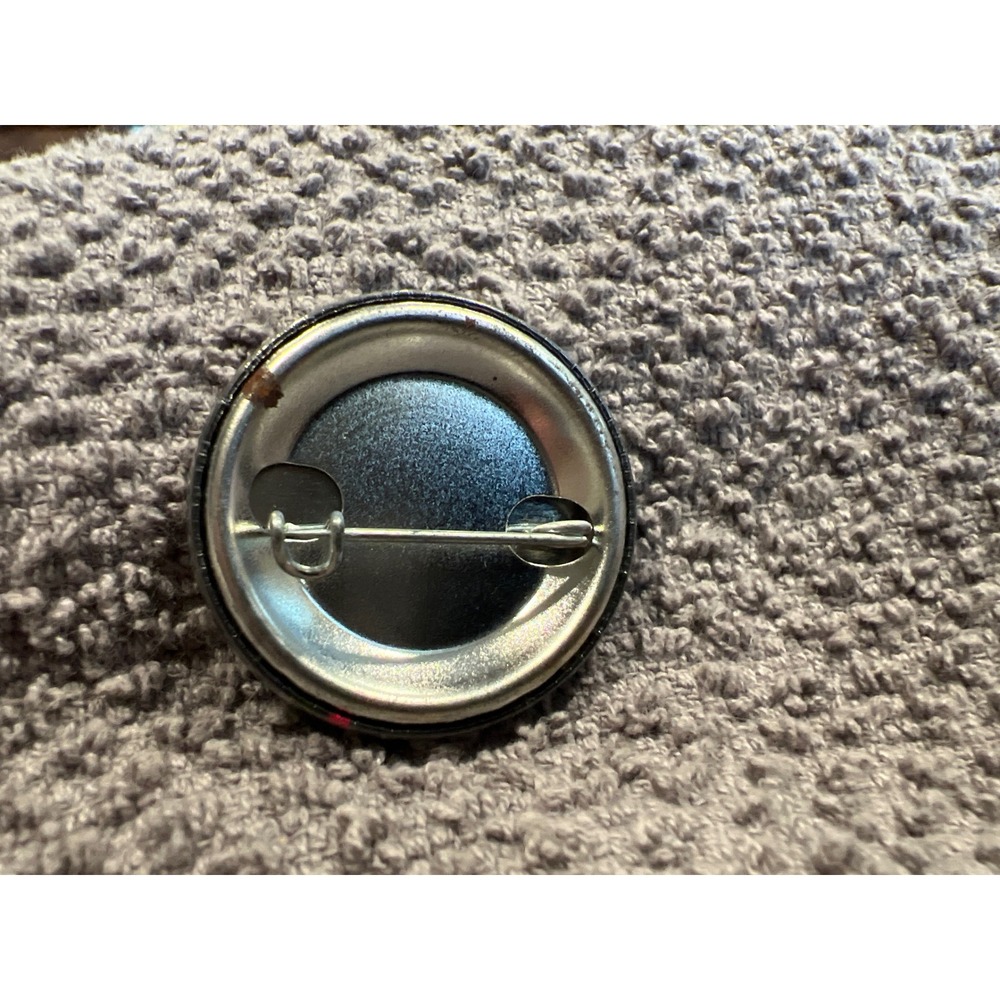Totally 80s Retro Arcade Pixel Art Pin Back Button 1 Inch Black Yellow Blue - Picture 2 of 2
